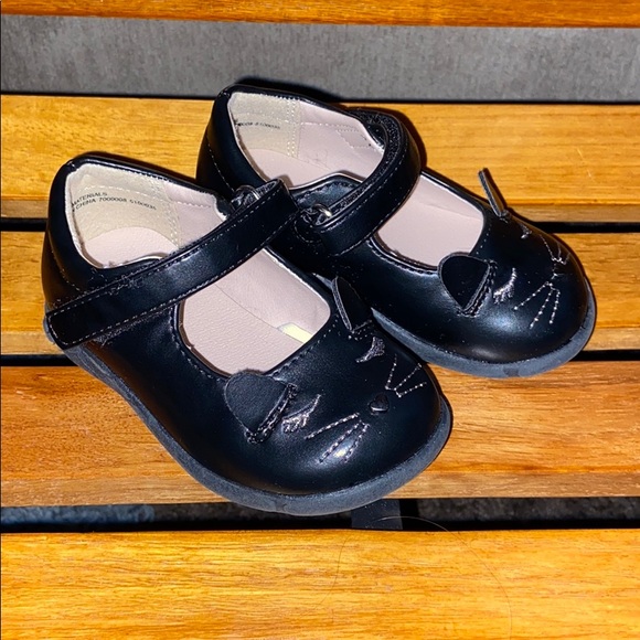 kitty mary jane shoes